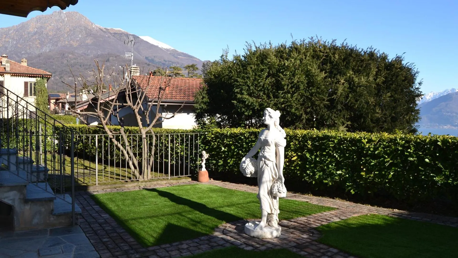 Menaggio Lake View - Villetta Con Vista! Italy